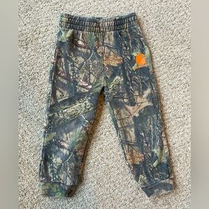 CARHARTT CAMO SIZE  2T sweatpants.